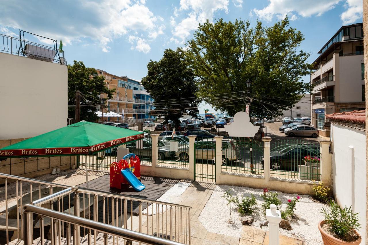 Апартамент Морски Бриз Baltschik Exterior foto